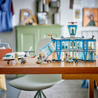 LEGO City: Airport with Airplane (60502)
