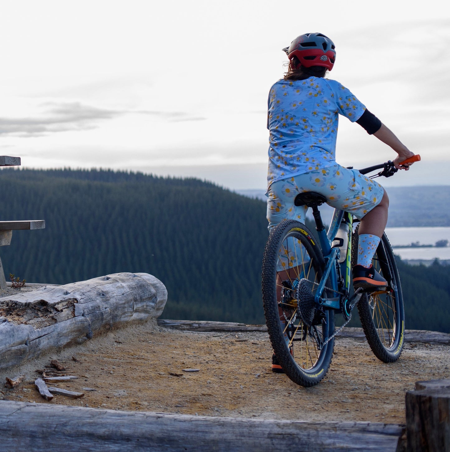 The Ultralight Trail Short - Buttercup
