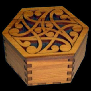 Kowhaiwhai Gift Box Wakahuia
