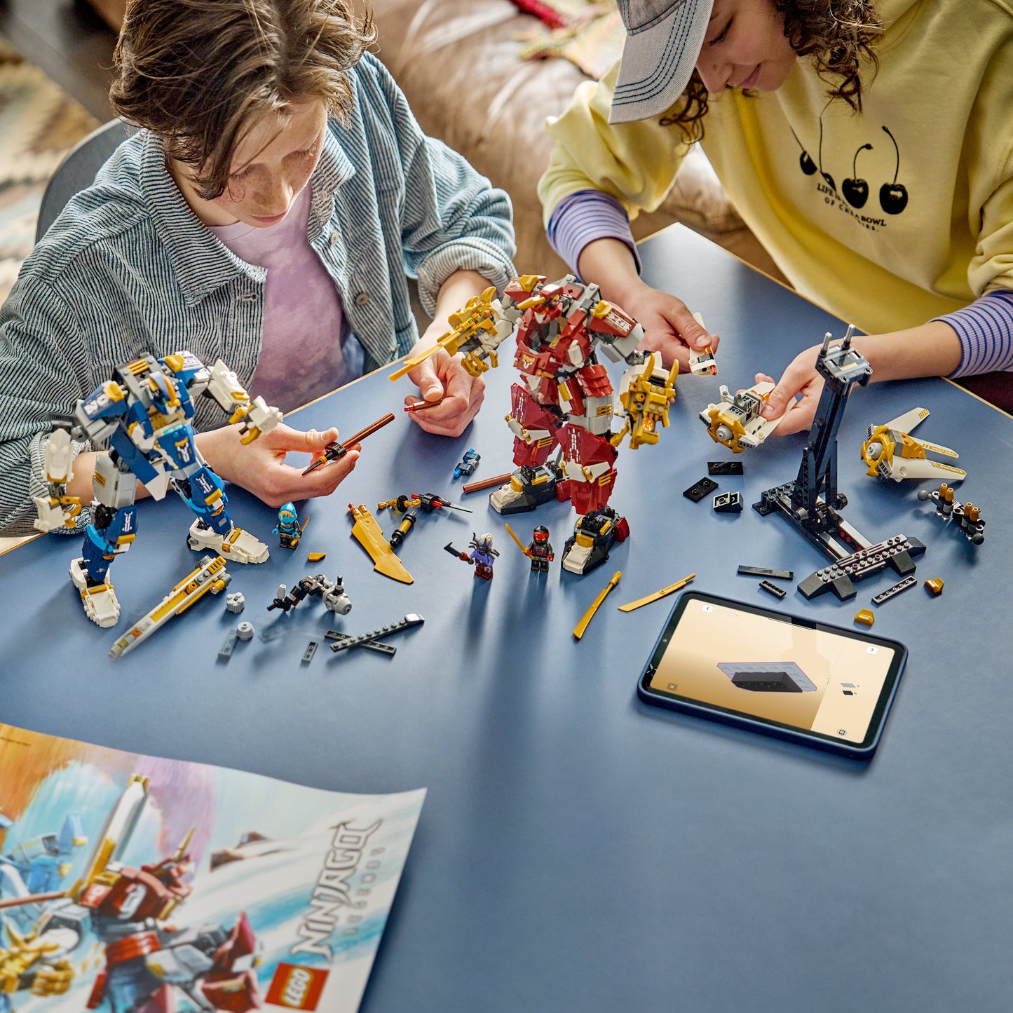 LEGO NINJAGO: The Twin Titan Mechs (71870)