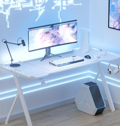 140cm Gaming Desk Table Computer Desk Wireless Charger