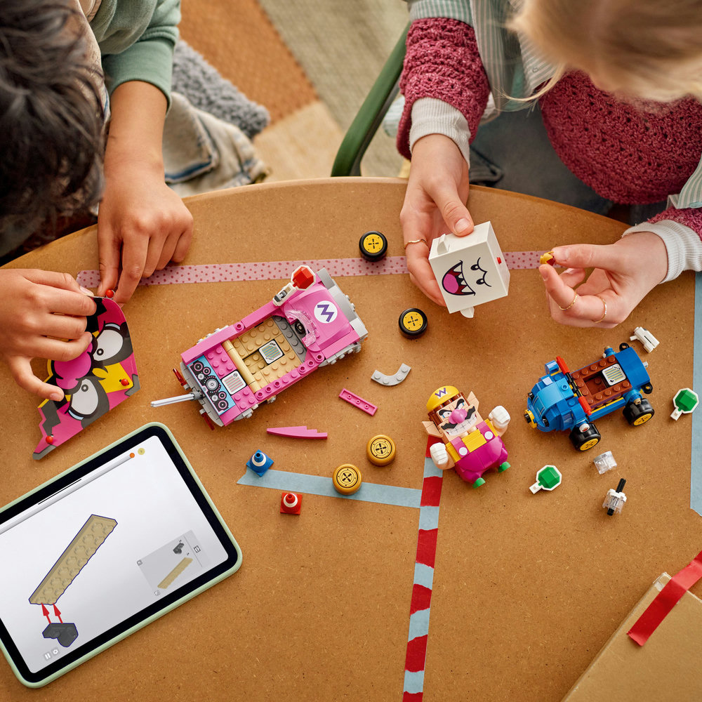 LEGO Super Mario: Mario Kart Wario & King Boo (72038)