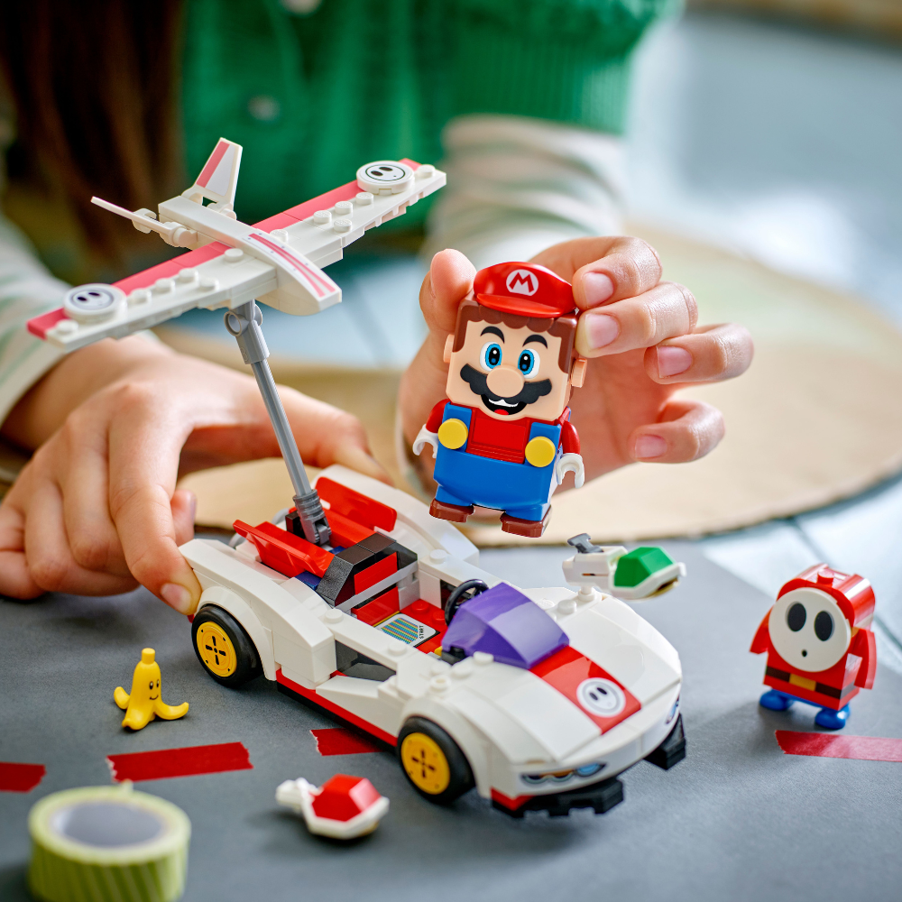 LEGO Super Mario: Mario Kart Shy Guy & P-Wing (72045)
