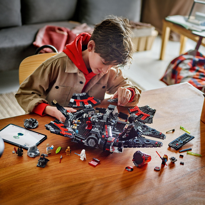 LEGO Star Wars: The Dark Falcon (75389)