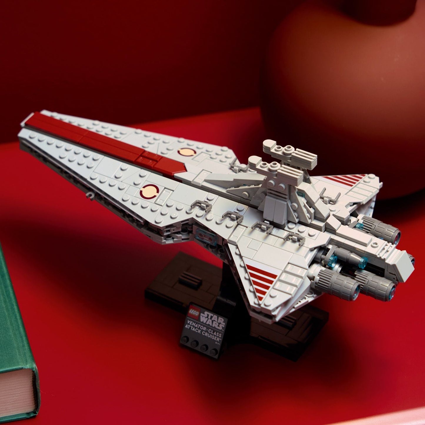 LEGO Star Wars: Venator-Class Attack Cruiser (75441)
