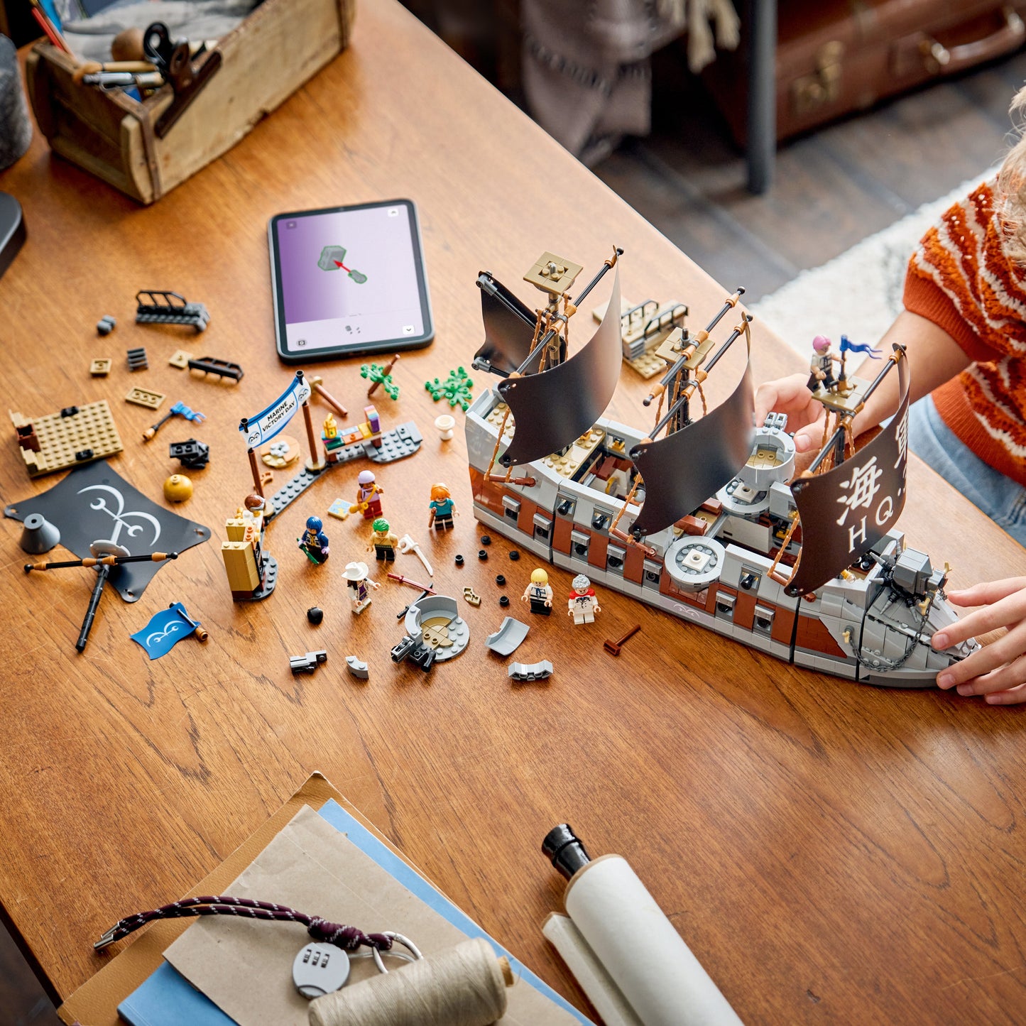 LEGO ONE PIECE: Garps Marine Battleship (75646)