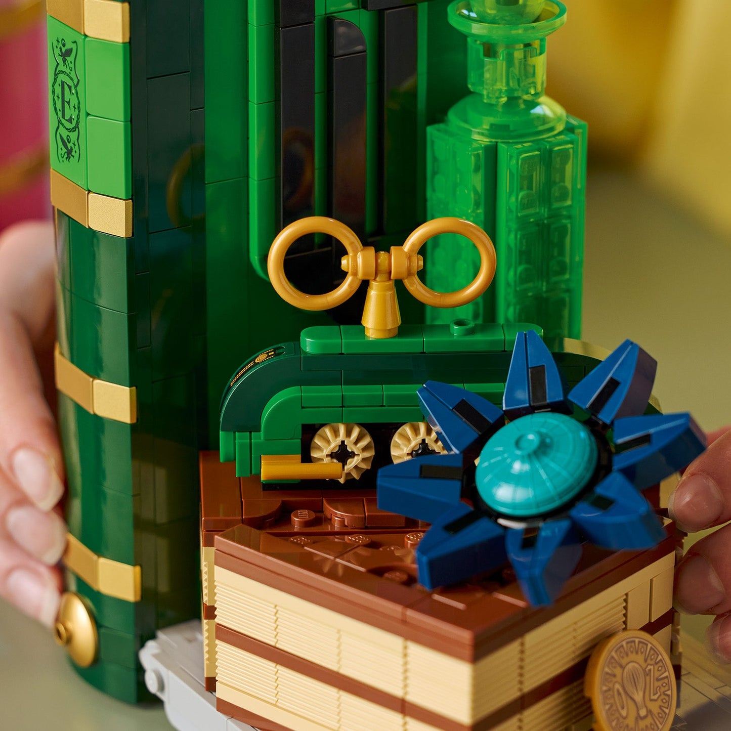 LEGO Wicked: Glinda & Elphaba Bookends (75691)