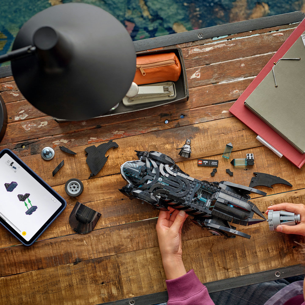 LEGO DC Batman: Batman Forever Batmobile (76304)