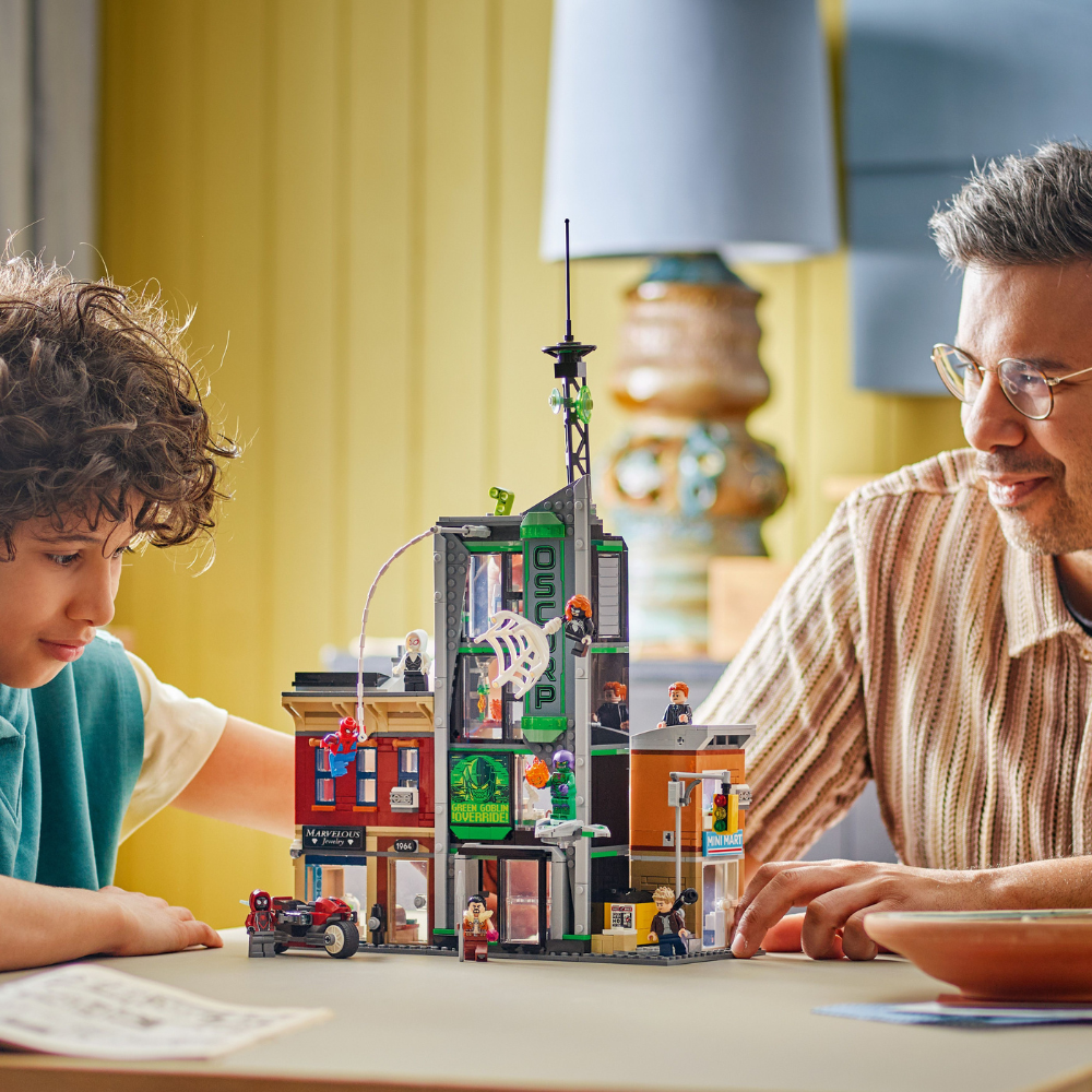 LEGO Marvel: Spider-Man vs. Oscorp (76324)