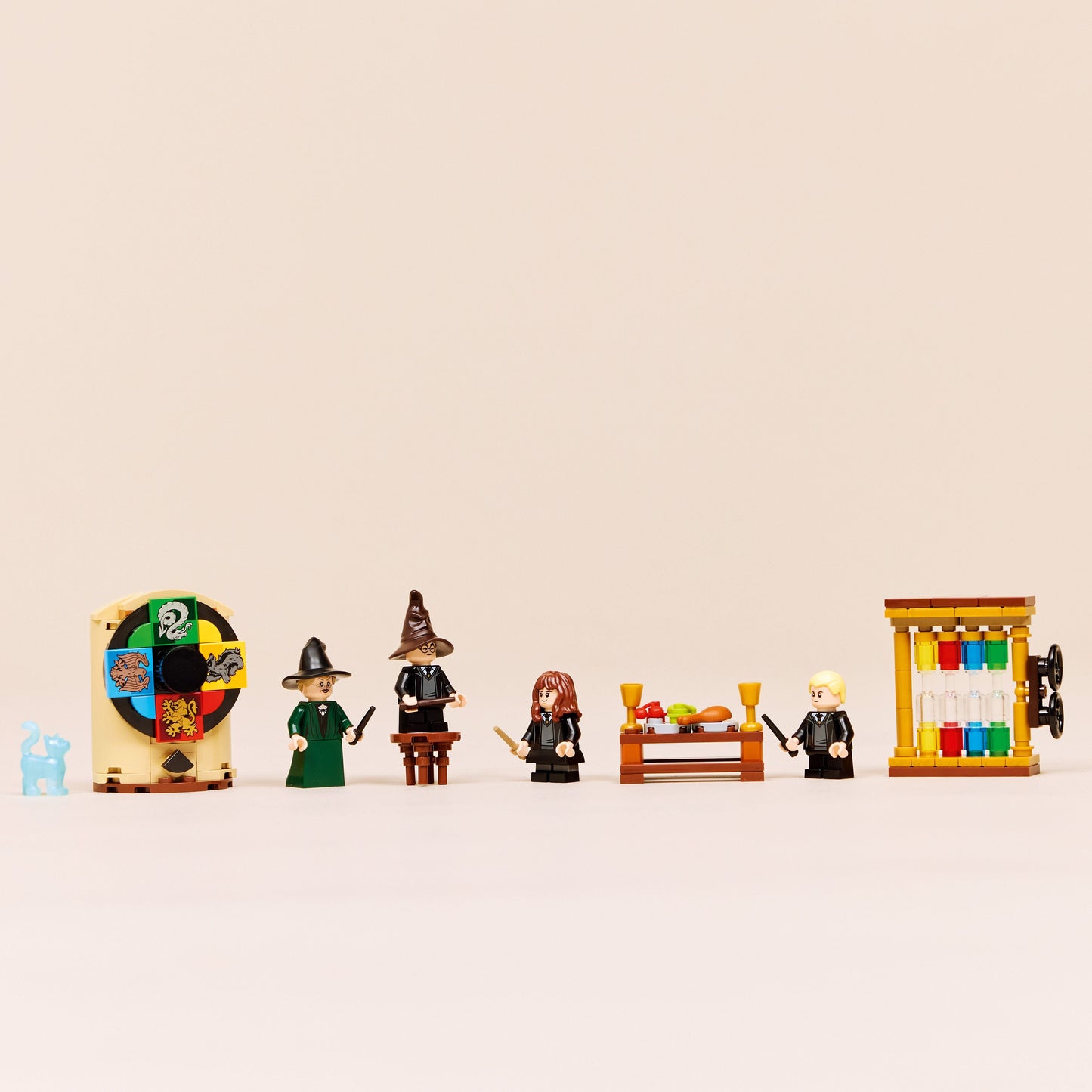 LEGO Harry Potter: Hogwarts Castle: Sorting Hat Ceremony (76460)