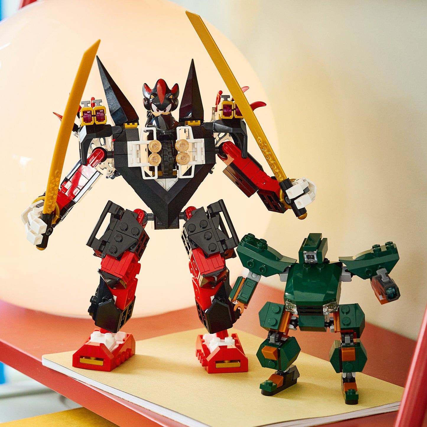 LEGO Sonic the Hedgehog: Shadows Mech vs. G.U.N. Trooper (77120)