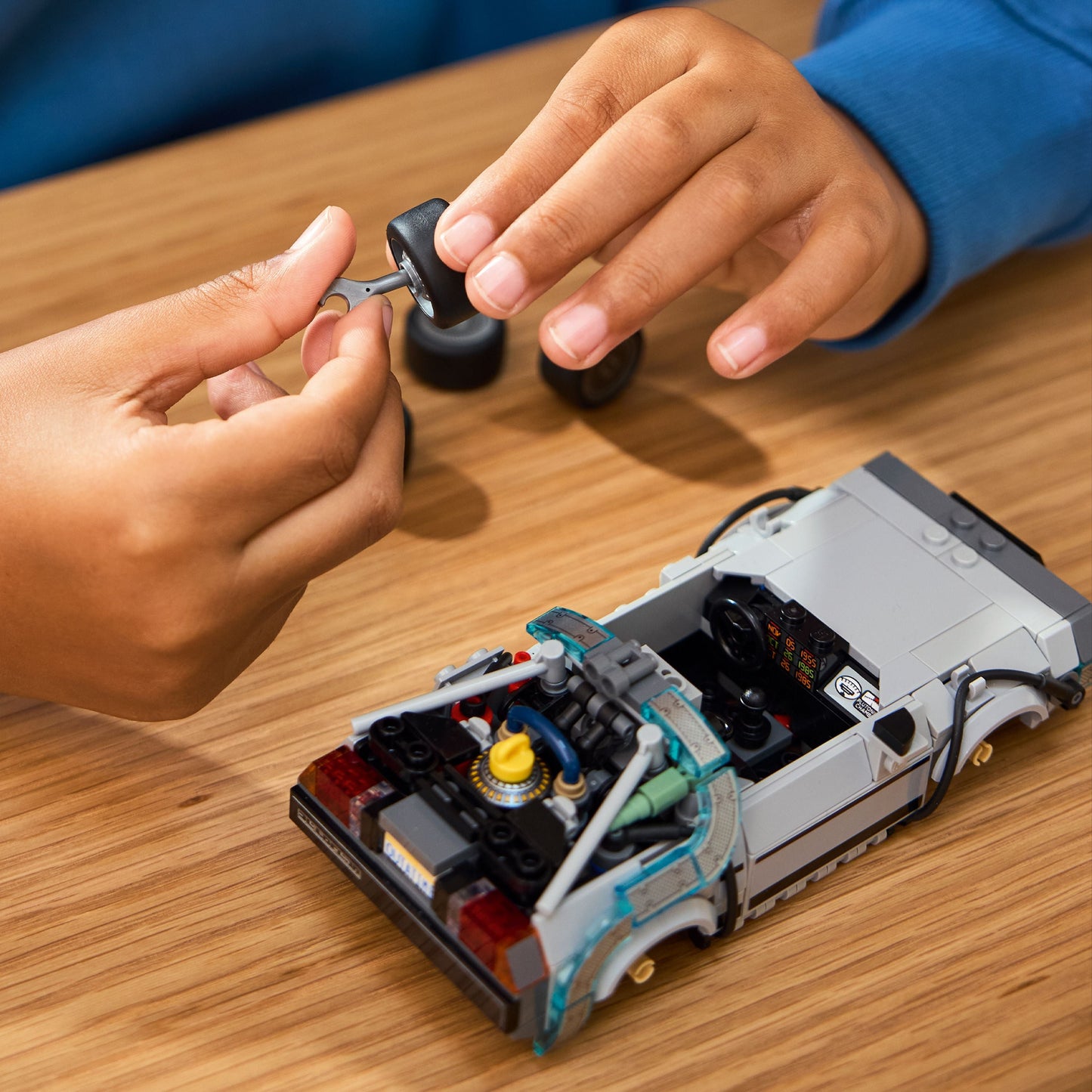 LEGO Speed Champions: Time Machine from Back to the Future (77256)