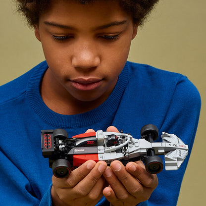 LEGO Speed Champions: Audi Revolut F1 Team R26 Race Car (77259)