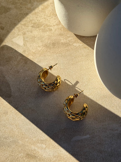 Kōhatu Koura Gold Earrings