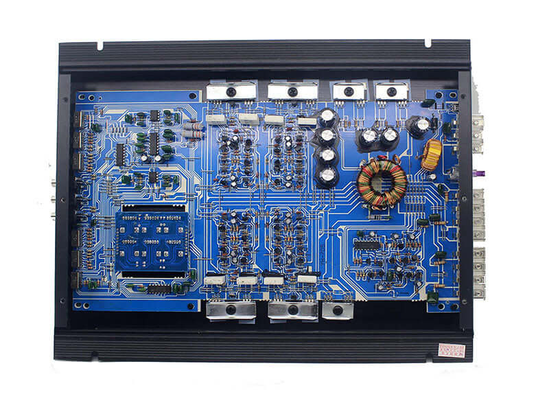 Amplifier with fuse protection