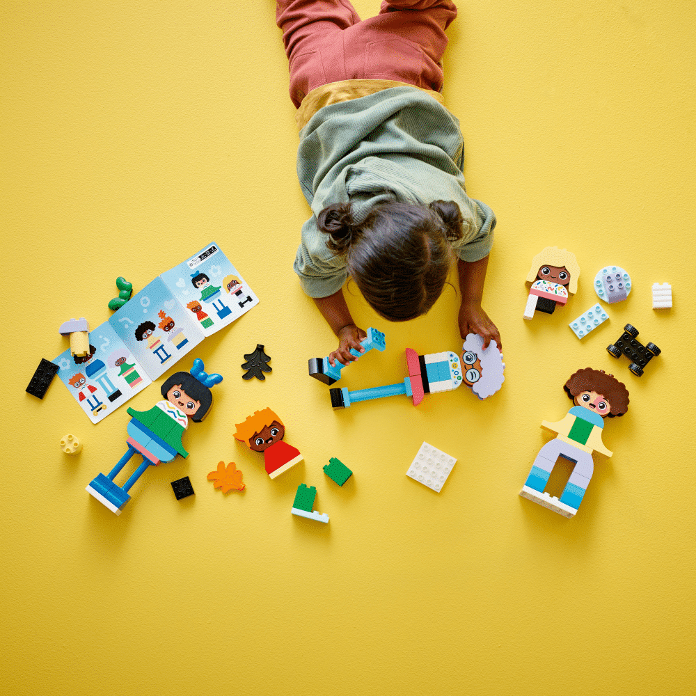 LEGO DUPLO Town: Buildable People with Big Emotions (10423)