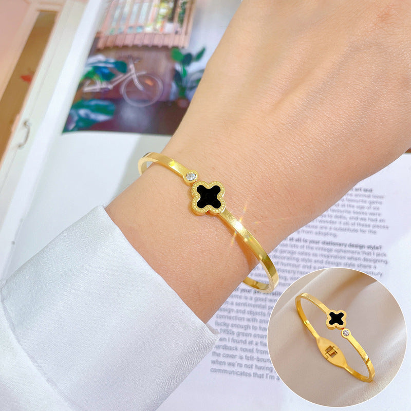 Midnight Clover Gold Bangle Bracelet