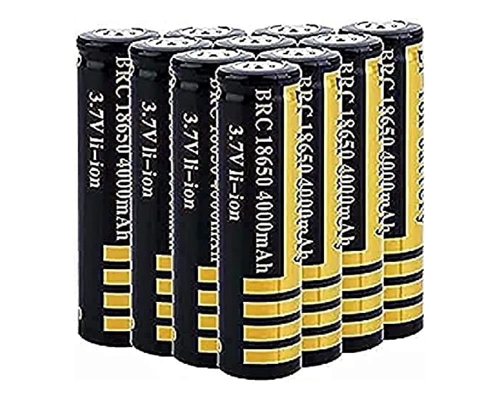 Batteries for flashlight use