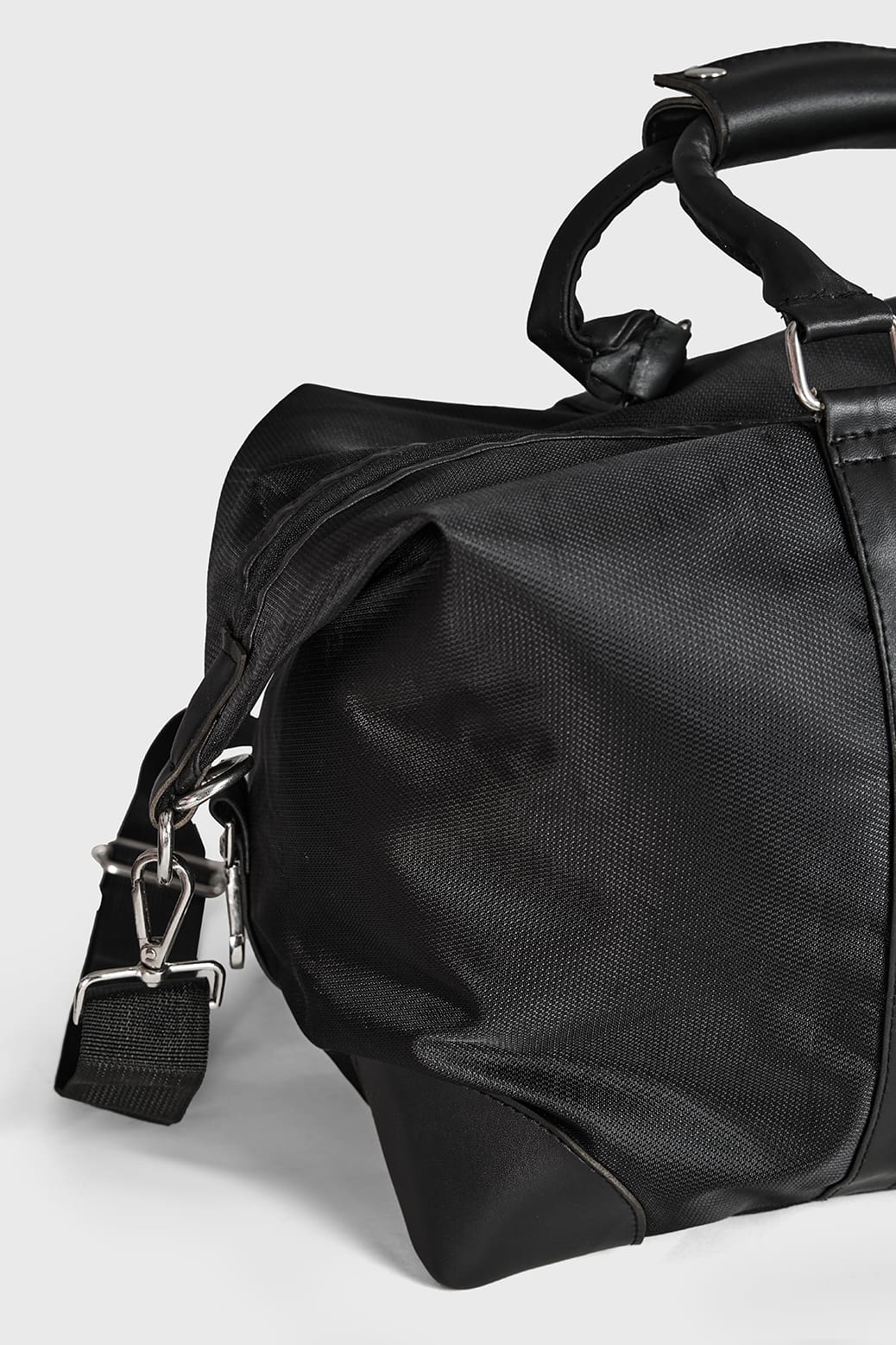 Vault Duffle Bag Black