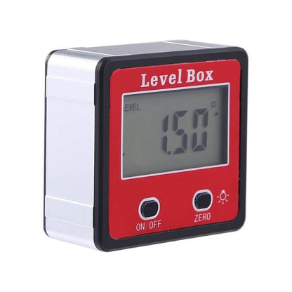 Digital level with display