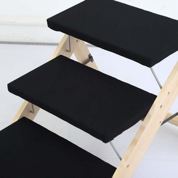 Nonslip pet stairs