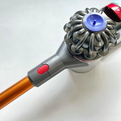 Quick release vacuum wand