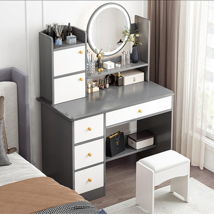 Dressing table with Mirror