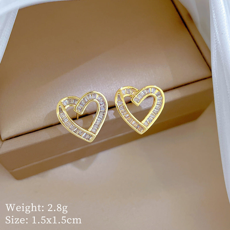 Everheart Gold Crystal Heart Earrings