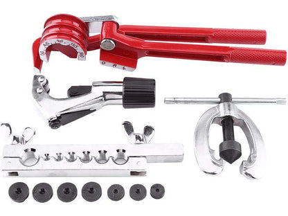 Pipe flaring tool close up