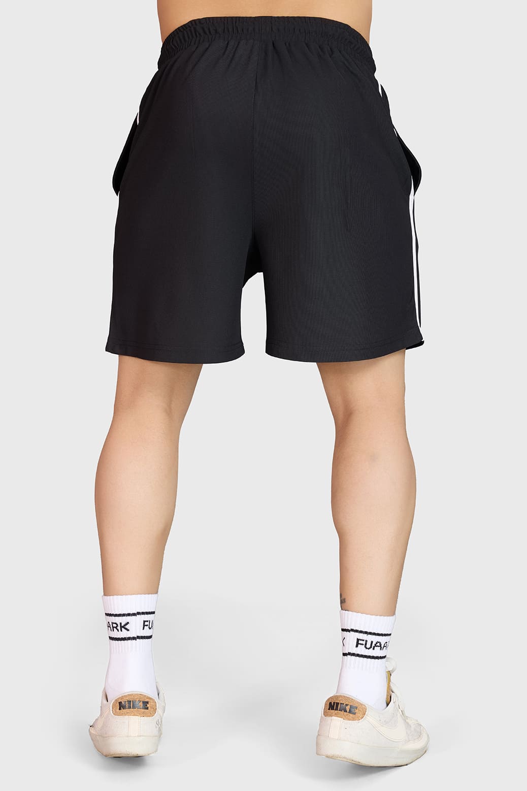 Grit Shorts Black