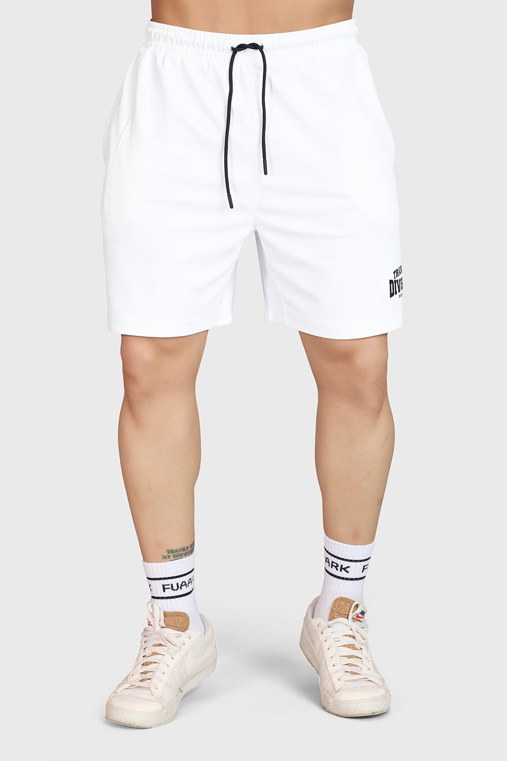 Grit Shorts White