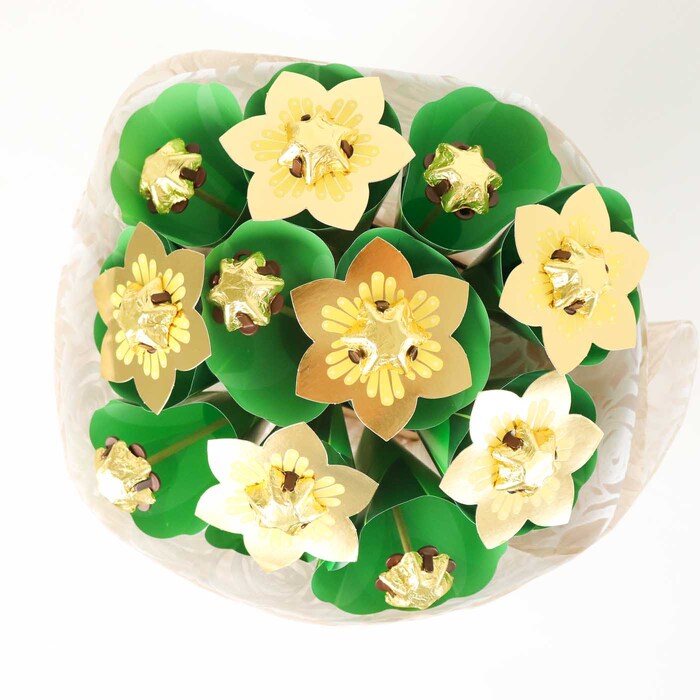 Golden Flower Bouquet Classic