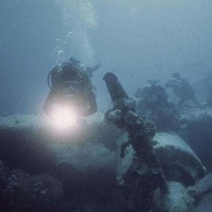 Mega BrightBuddy DeepCore 2500 High-Lumen Dive Torch