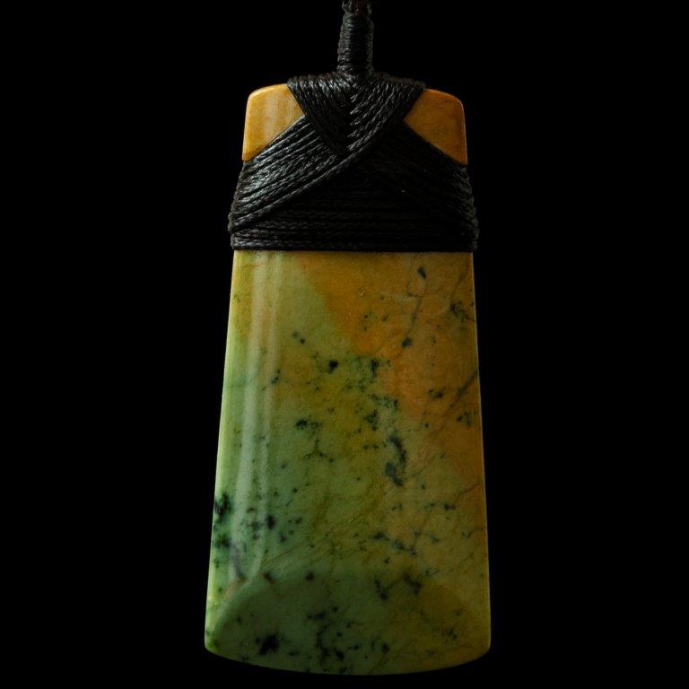 Flower Jade Bound Toki, handcrafted pendant