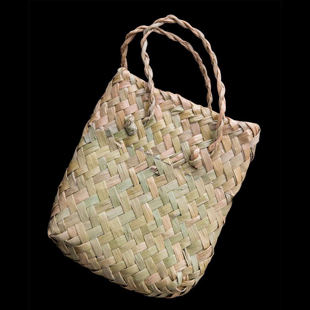 Large Manaia head by Nick Balme Pendant