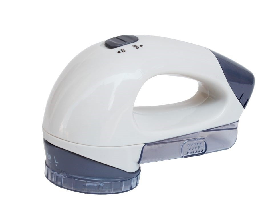 Battery powered lint remover