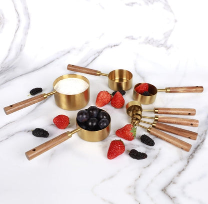 Collection 8 Piece Gold Measuring Cups Set and Measuring Spoons