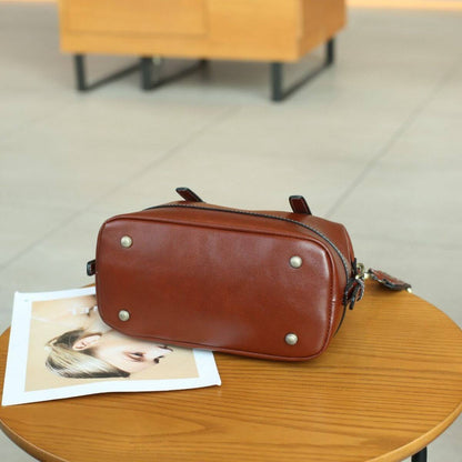 Metro Classic Brown Leather Shoulder Bag
