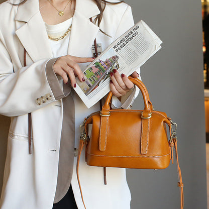Metro Classic Amber Tan Leather Shoulder Bag