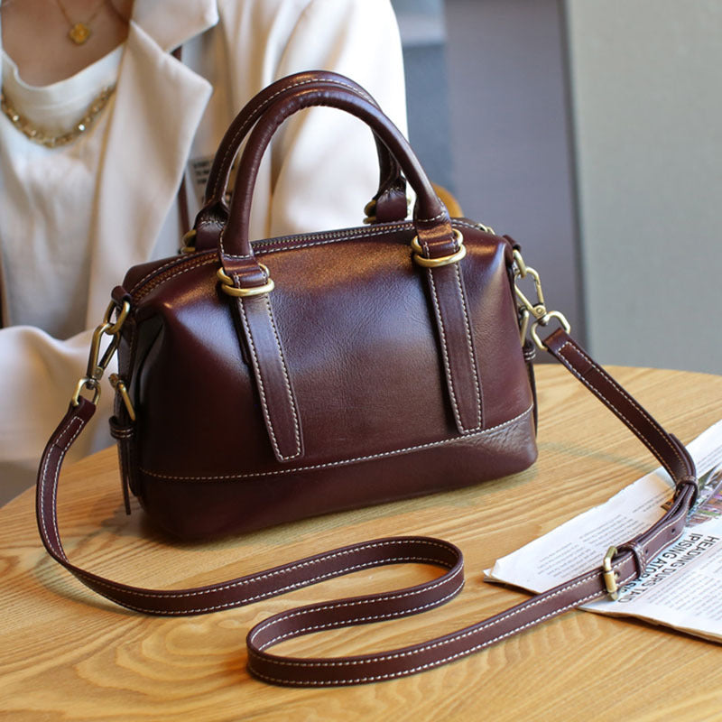 Leather Shoulder Bag - Burgundy | Metro Classic