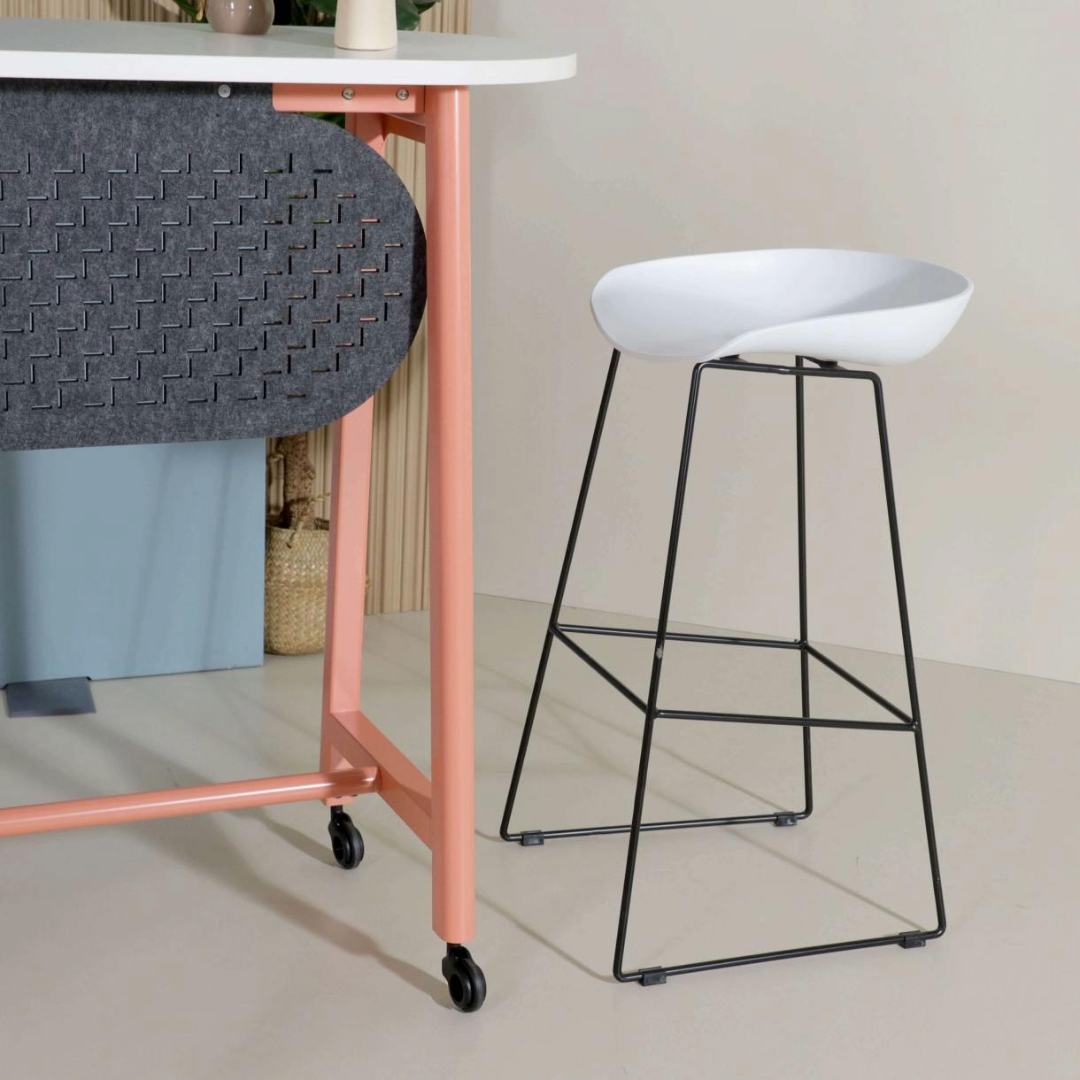 Modern Scandinavian Bar Stools Metal Leg Barstool (White)