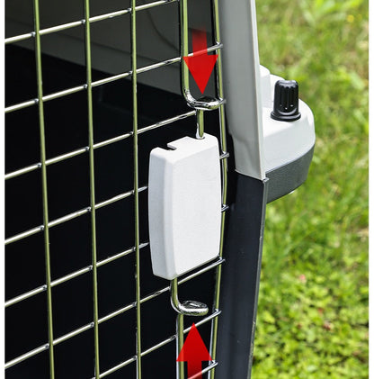 70cm - Wheeled Plastic Airline Travel Cage/Carrier/Crate