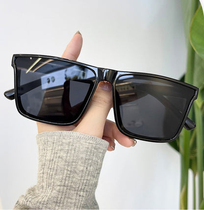 ECOTREK Black Retro Square Sunglasses – Lightweight UV380 Fashion Shades for Men & Women LX10