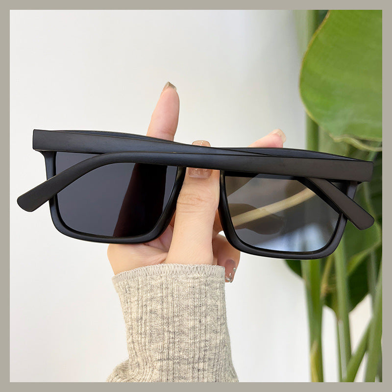ECOTREK Black Retro Square Sunglasses – Lightweight UV380 Fashion Shades for Men & Women LX10