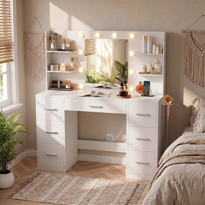 Dressing table with Mirror
