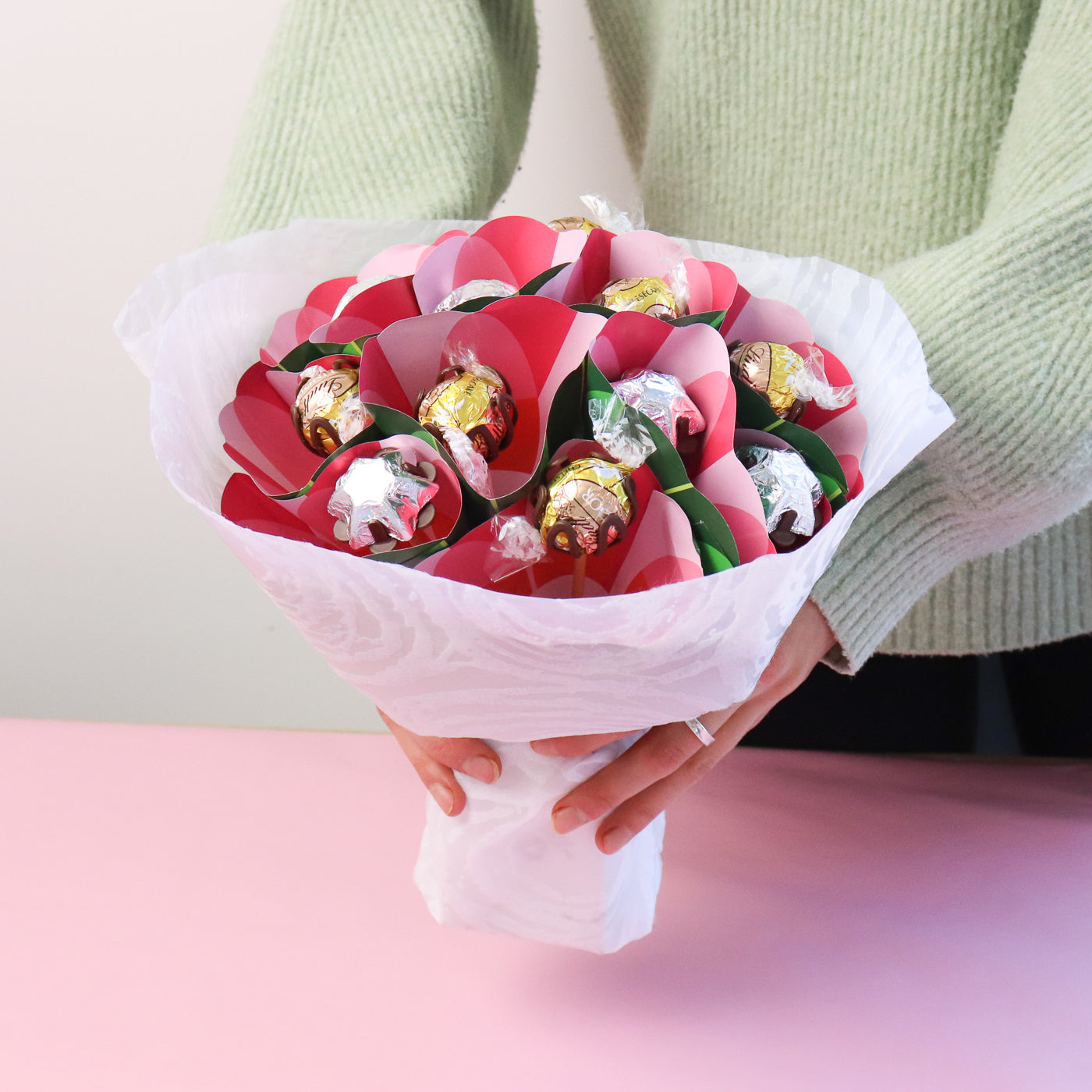 Edible Blooms Chocolate Bouquet Pink