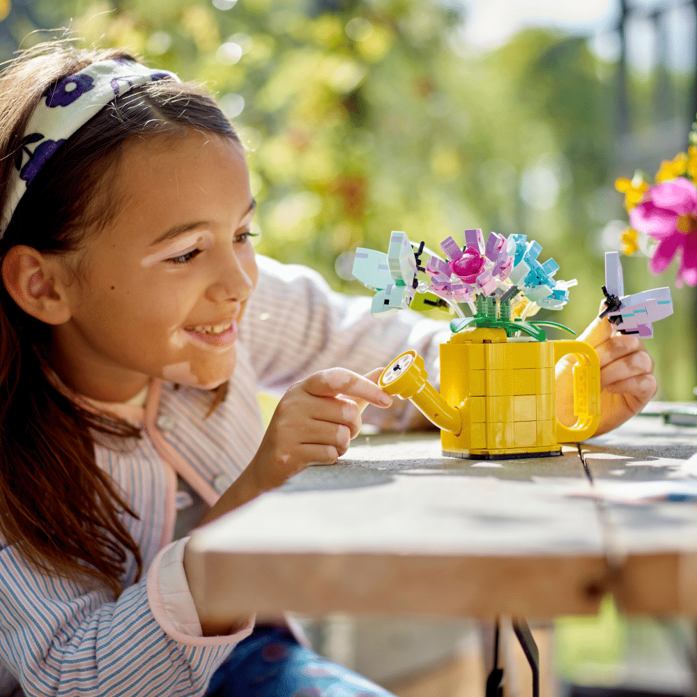 LEGO Creator: Flowers in Watering Can (31149)