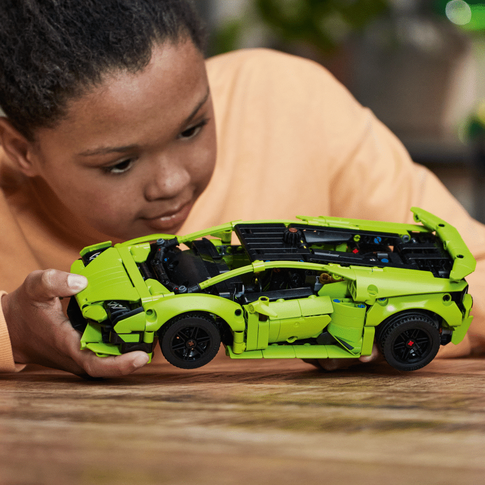 LEGO Technic: Lamborghini Huracan Tecnica (42161)