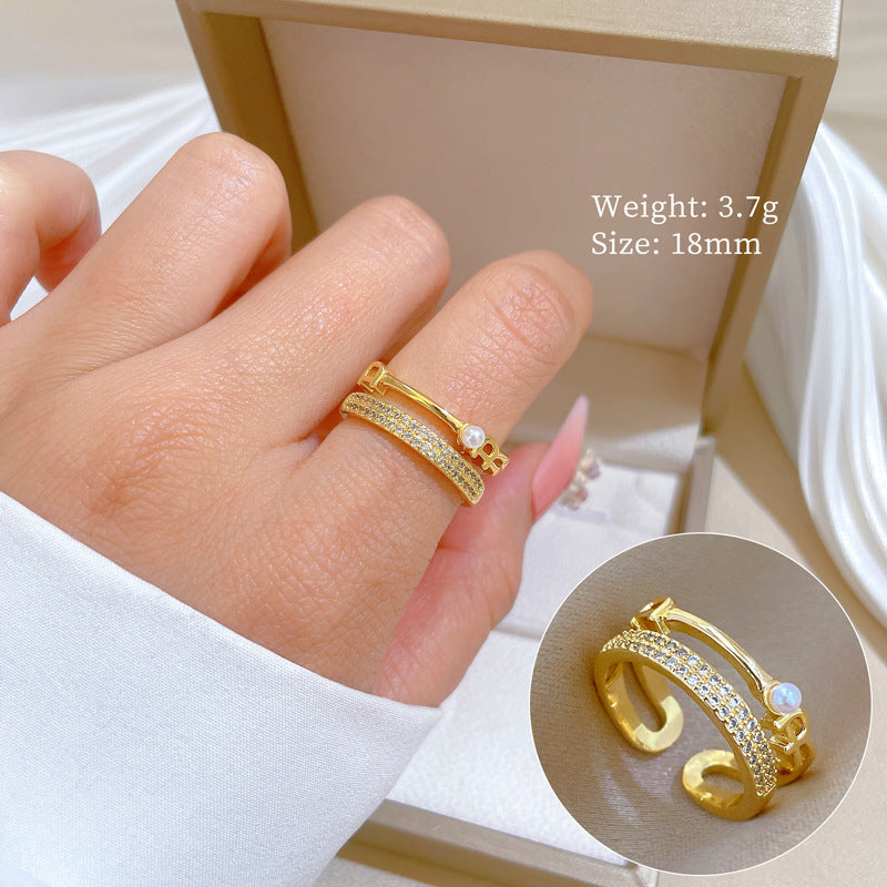 Pearl Luxe Gold Crystal Adjustable Ring