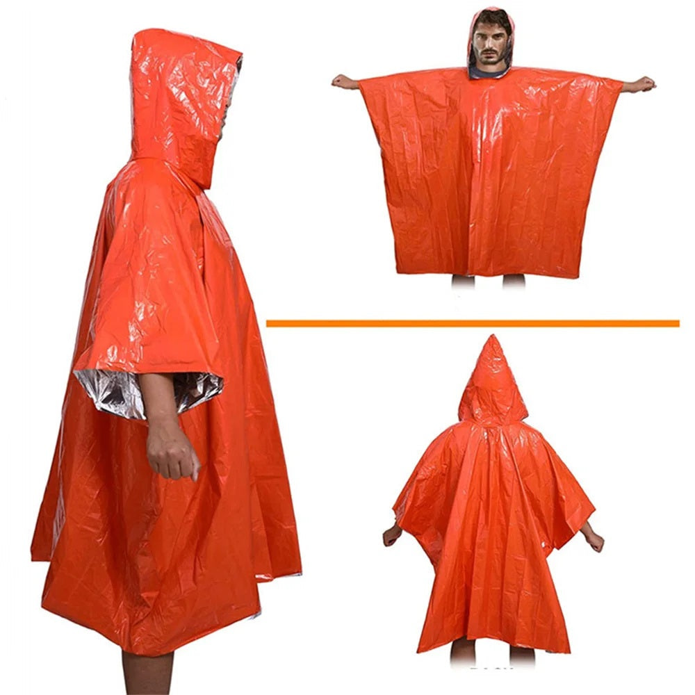 Emergency Thermal Blanket & Raincoat – Compact, Waterproof LCK7011
